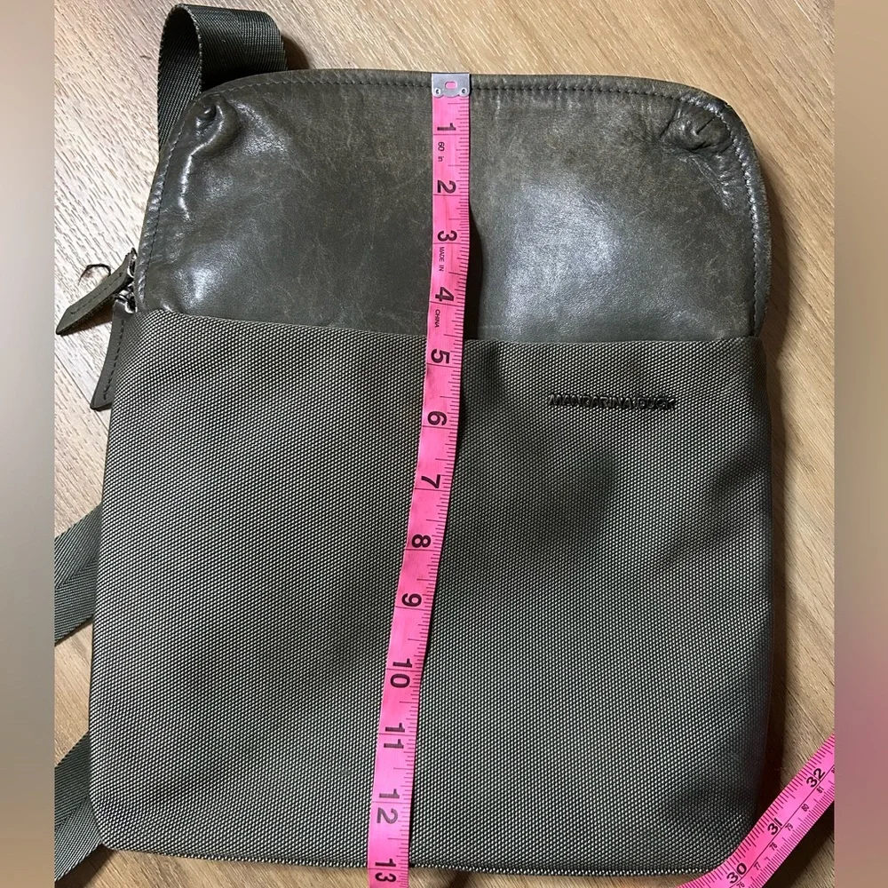 MANDARINA DUCK Messenger Bag with Adjustable Strap and Water-Resistant Finish